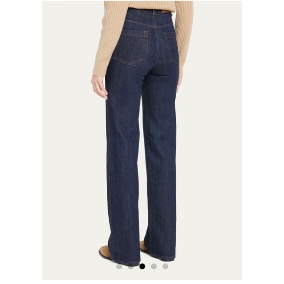 Loro Piana Lewel 22 Trousers

CashDenim® - Picture 4 of 6